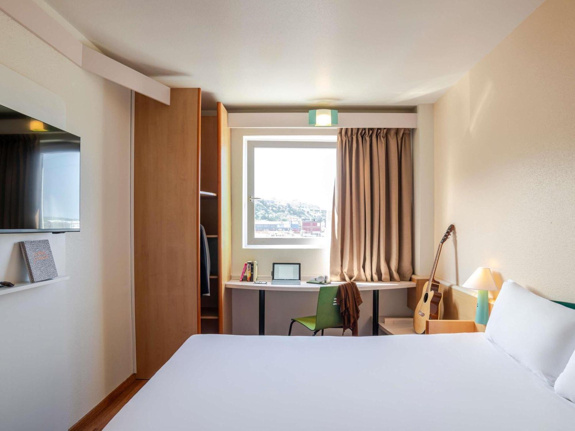 Отель Ibis Bilbao Баракальдо Экстерьер фото