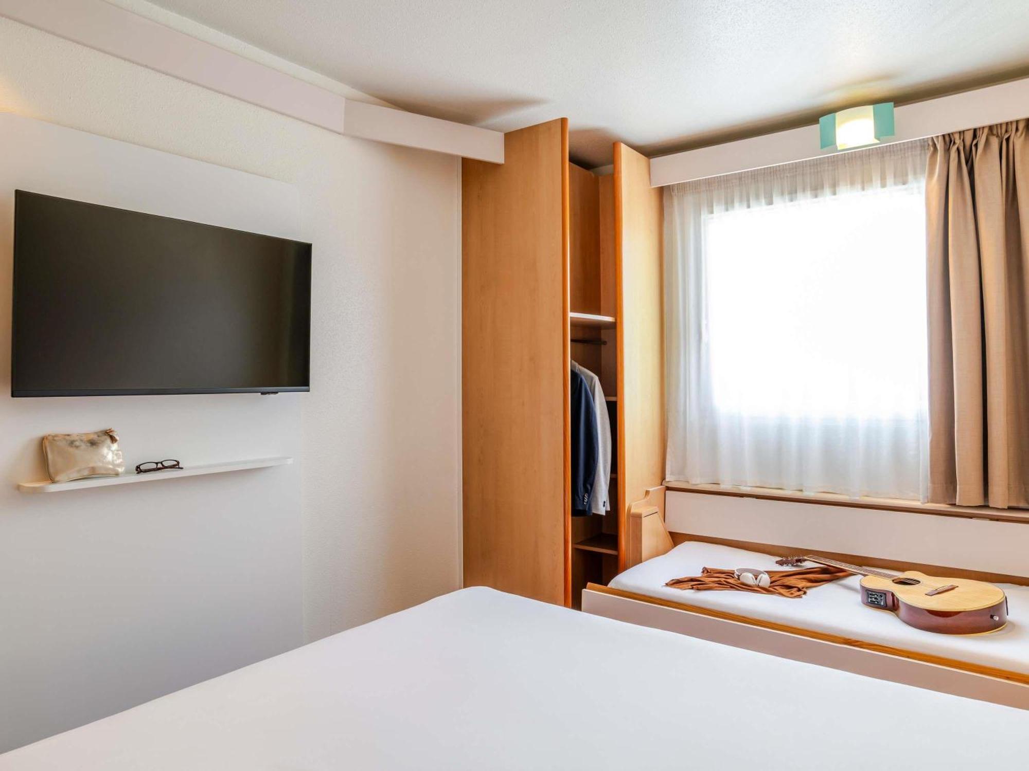 Отель Ibis Bilbao Баракальдо Экстерьер фото